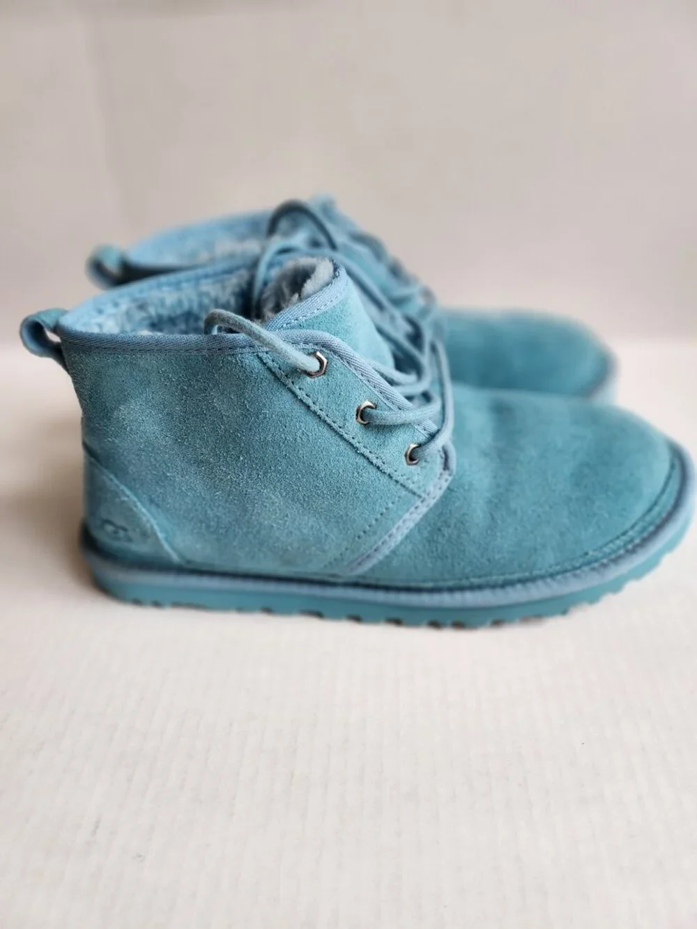 Men's UGG Neumel Suede Chukka Boots - Blue - Size 9 - Wool-Lined Ankle Boots